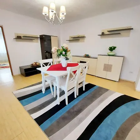 Casa Dusa - Apartament Romina Апартаменти Брашов