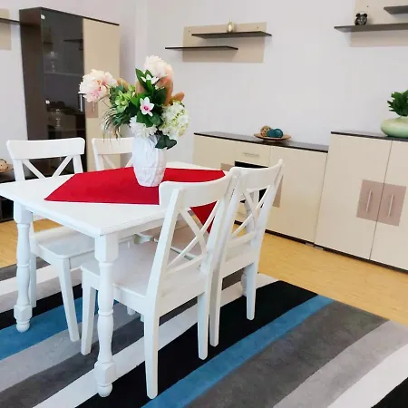 Casa Dusa - Apartament Romina Брашов